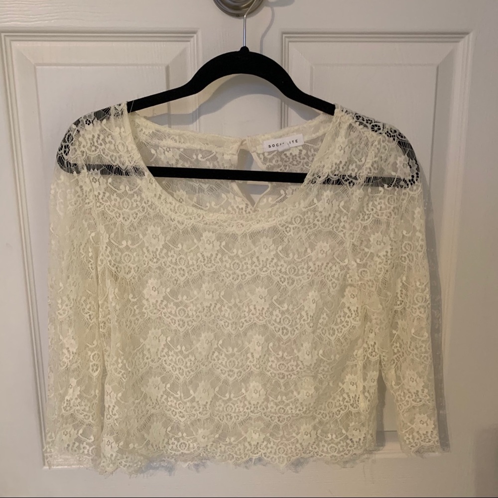 Lace scoop neck top